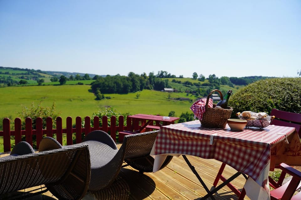 Gîte Insolite Les Tonneaux Sa vue Magnifique et Panoramique House in Normandy
