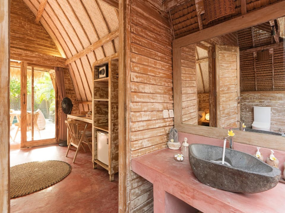 Bathroom, Bedroom