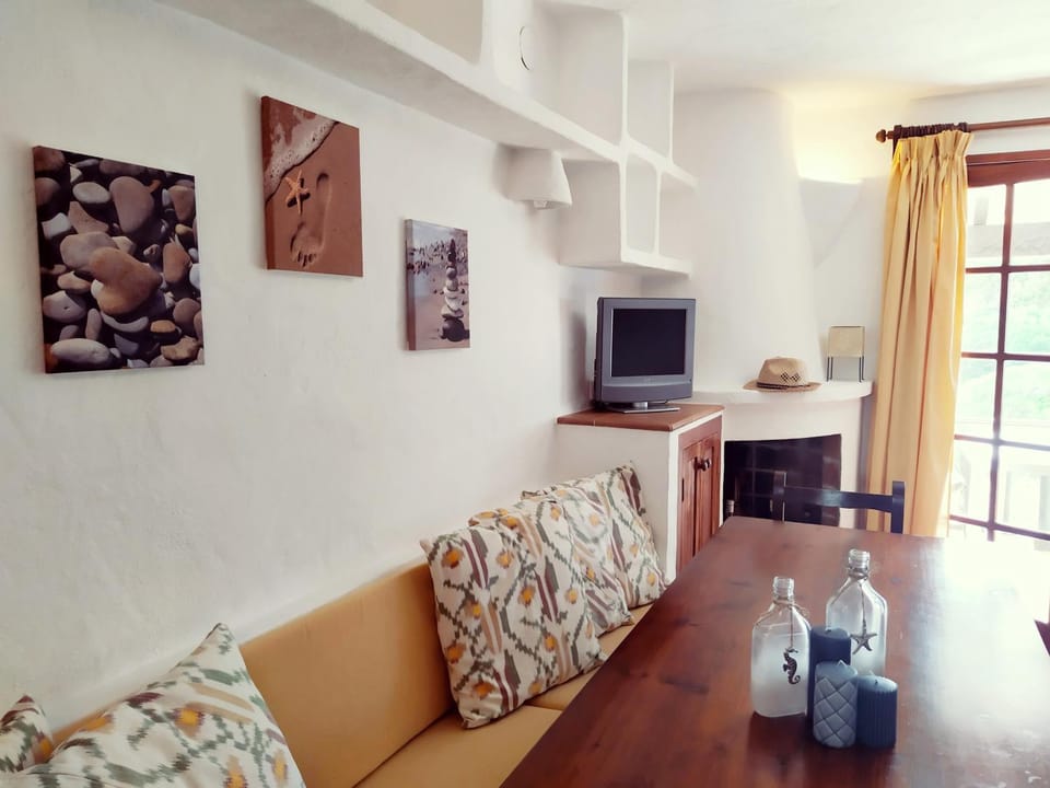 TV and multimedia, Lounge or bar, Seating area