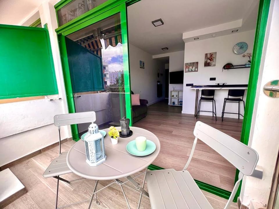 FM Beach Home - Apartment with swimming pool near Maspalomas Dunes & Beach Apartment in Maspalomas