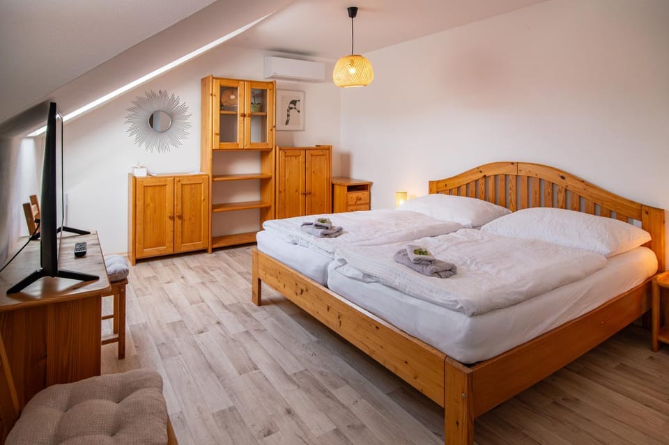 Bed, furniture, air conditioner
