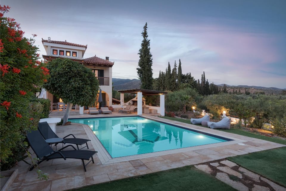 Mountain view, Swimming pool
