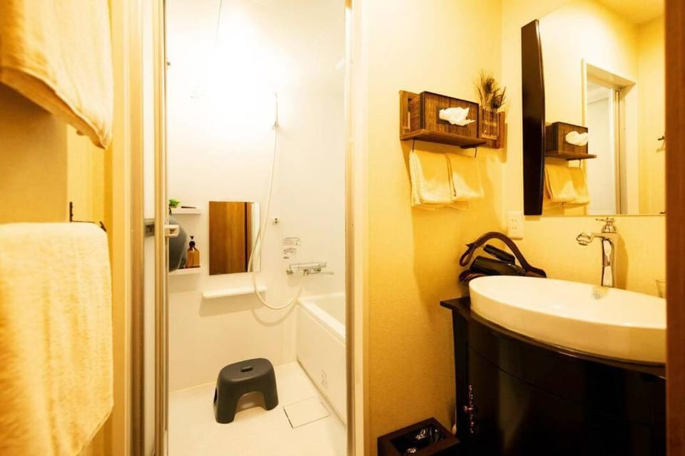 Bathroom, Bath