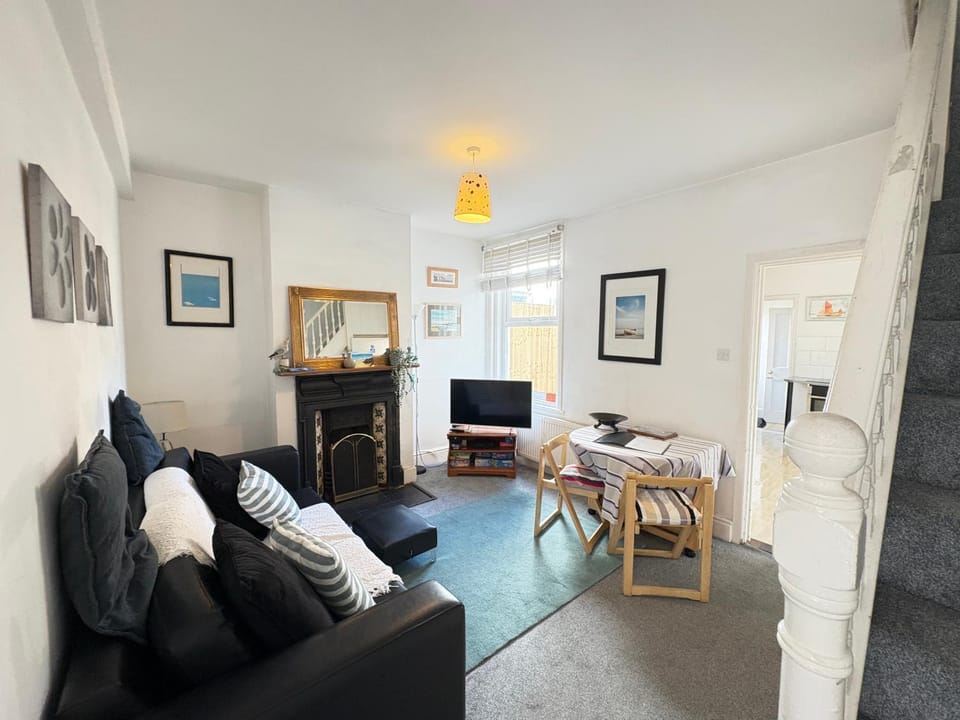 Dean House - Heart of the City, by the historic Dockyard House in Portsmouth