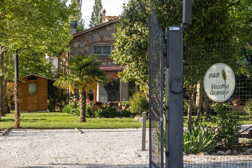 Vecchio Granaio Bed and Breakfast in Emilia-Romagna