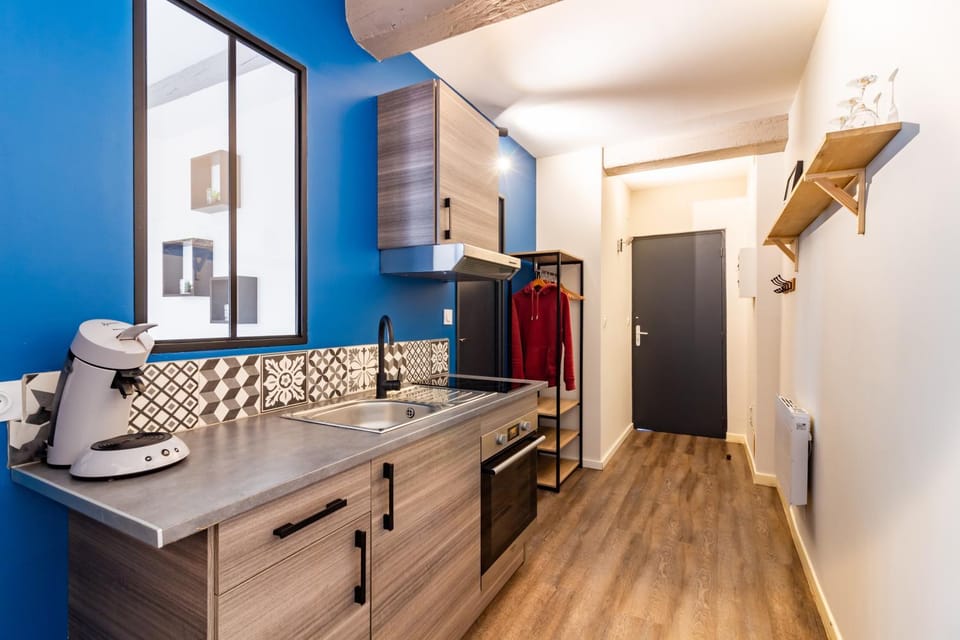 Kitchen or kitchenette, minibar, pet friendly, stove