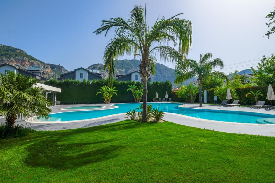 Day, Garden, Garden view, Mountain view, Pool view, Swimming pool, sunbed