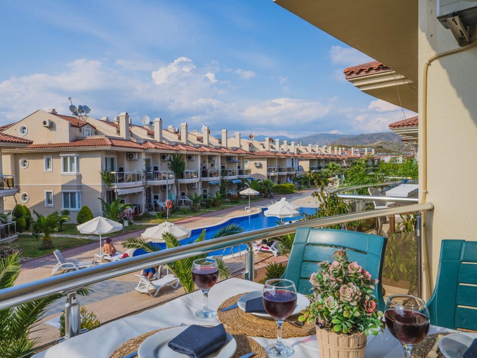 Property building, Spring, View (from property/room), Balcony/Terrace, Swimming pool, sunbed