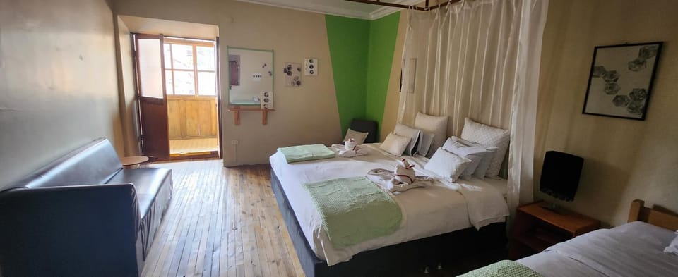 View (from property/room), Balcony/Terrace, Bedroom