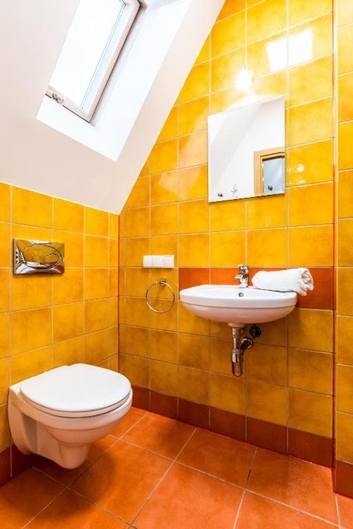Toilet, Bathroom