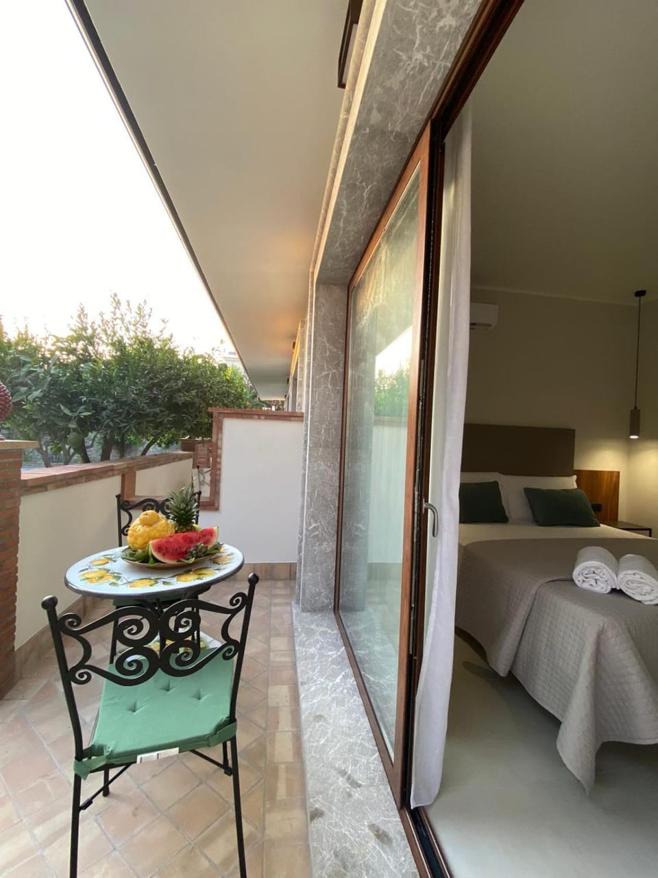 Bed, Balcony/Terrace, Photo of the whole room
