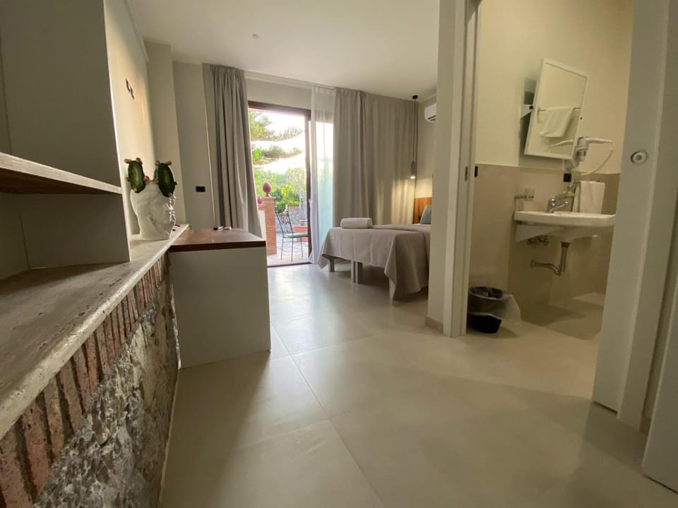 Bed, Bathroom, Balcony/Terrace, Photo of the whole room