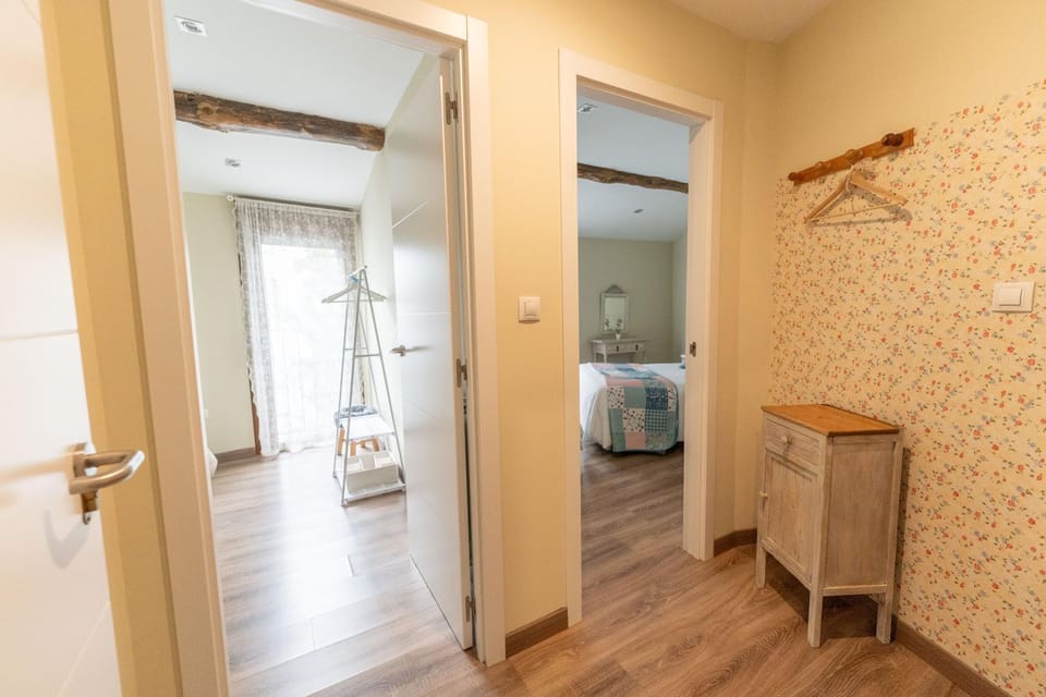 Bed, Bathroom, Photo of the whole room, Bedroom, towels, wardrobe