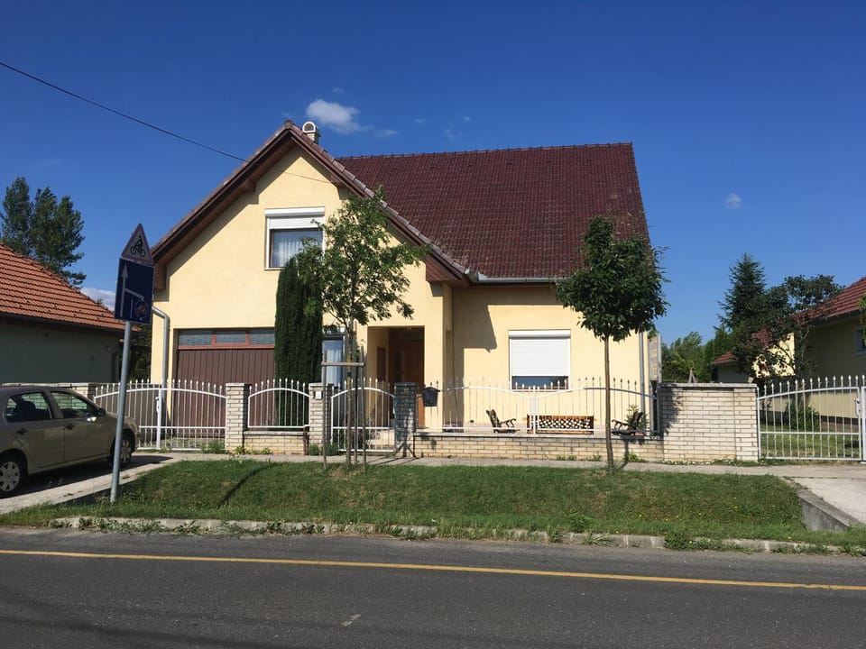 Property building, Street view, Parking