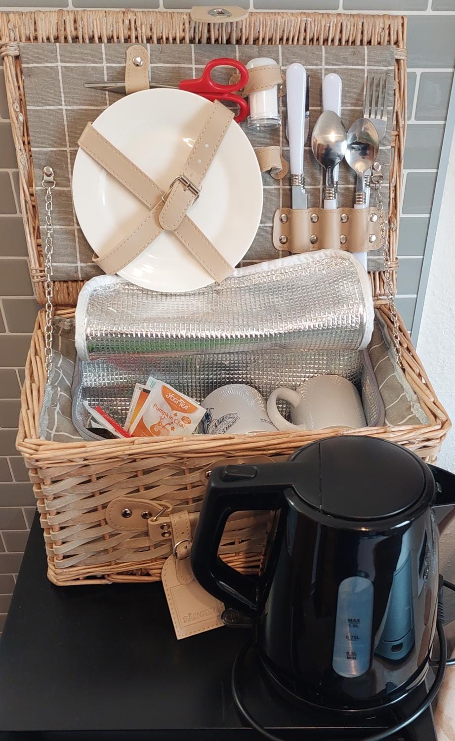 Coffee/tea facilities, Decorative detail