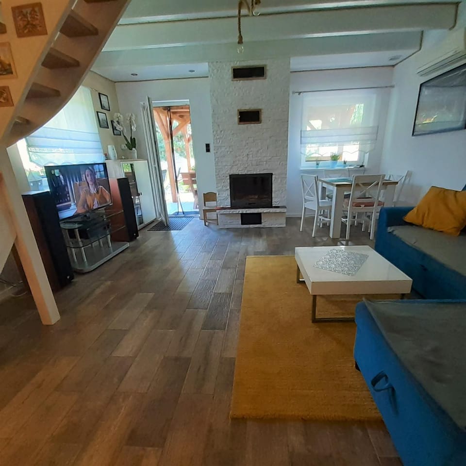 Letnia Ostoja Wieprz House in Pomeranian Voivodeship