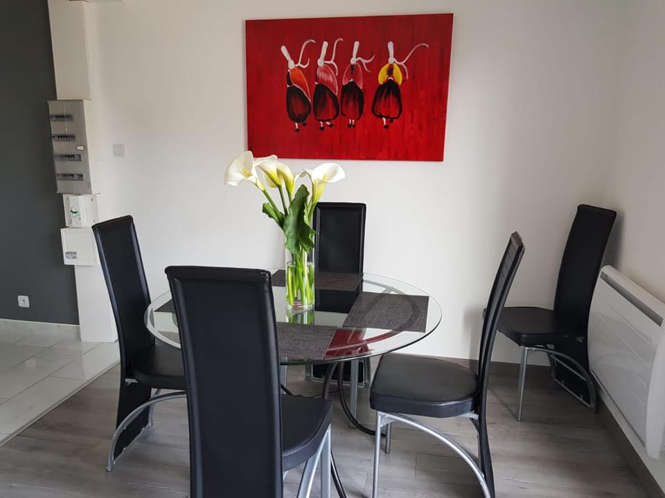 Kerguil-hanna agréable et familiale, 4 pers, piscine privée du 15 juin à mi-septembre House in Finistere