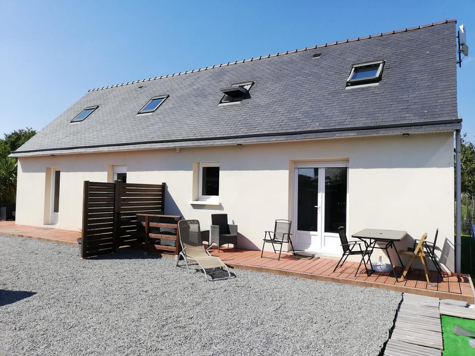 Property building, Patio