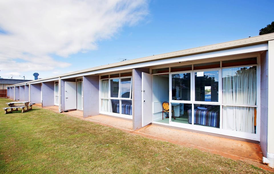 Property building, Day