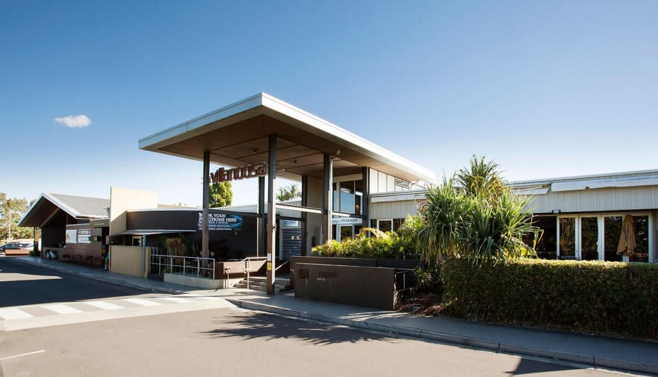 Facade/entrance, Facade/entrance