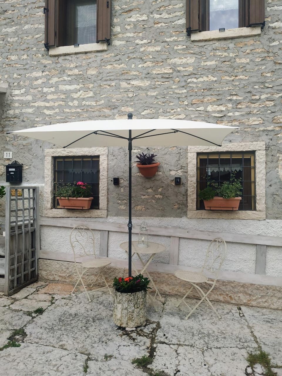 Property building, Day