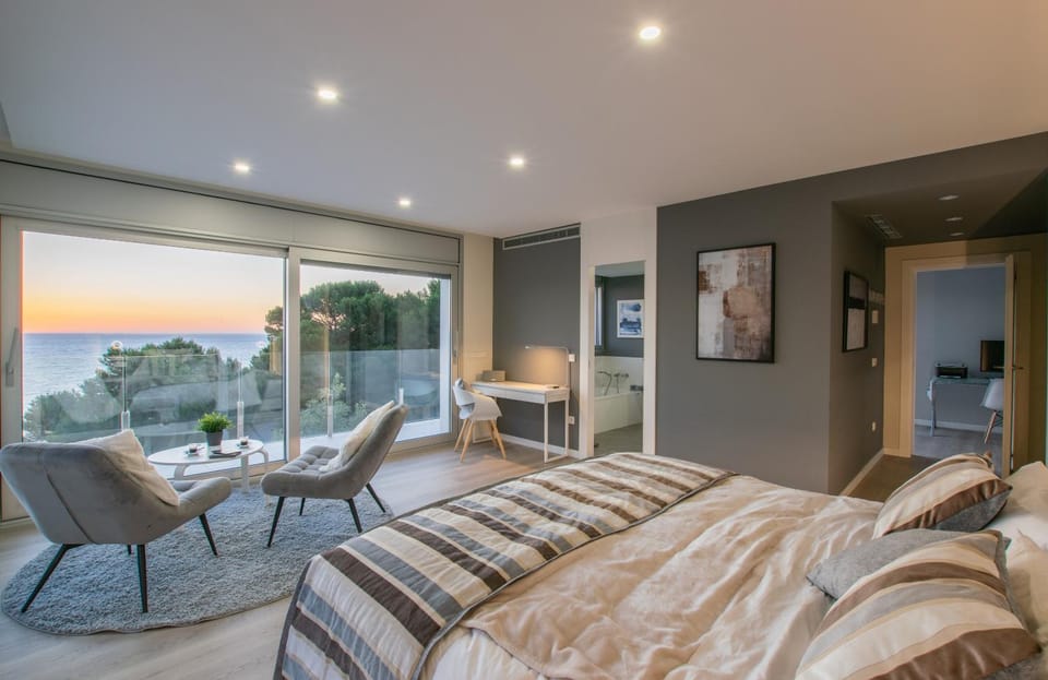 Living room, Seating area, Bedroom, Sea view