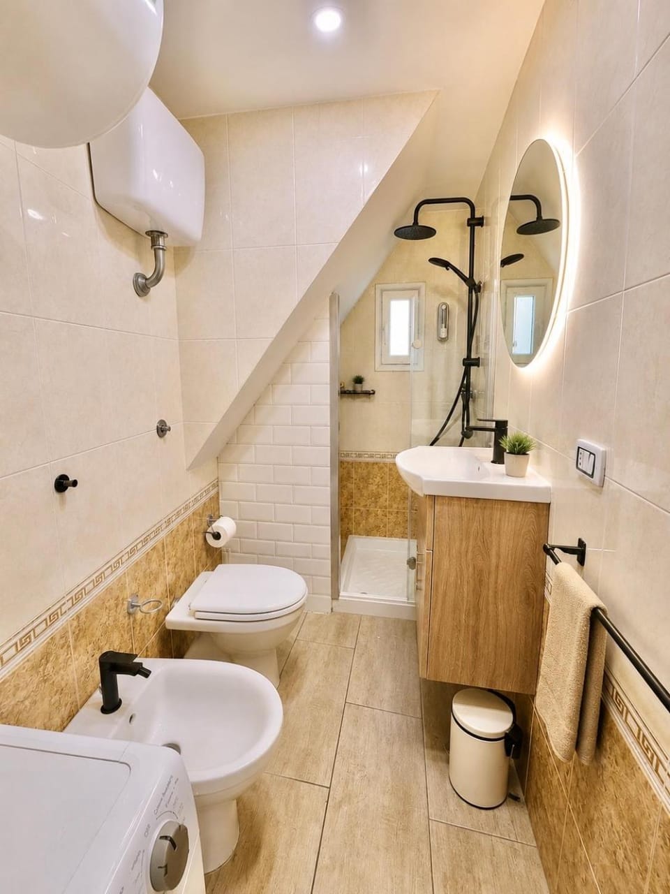 Chiaia Premium Flat, Naples Center, Near Seaside Apartment in Naples