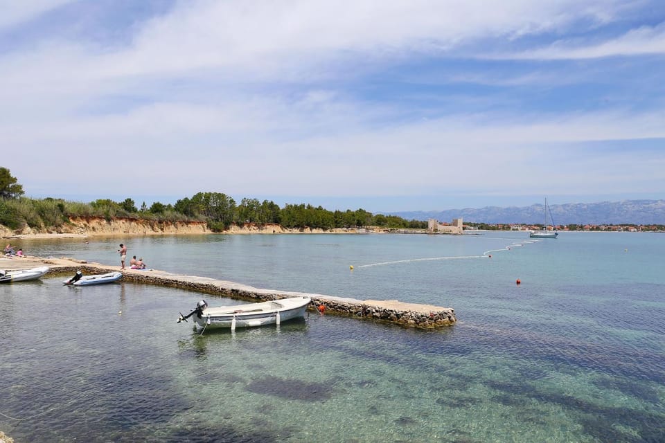 Neighbourhood, Beach, Sea view