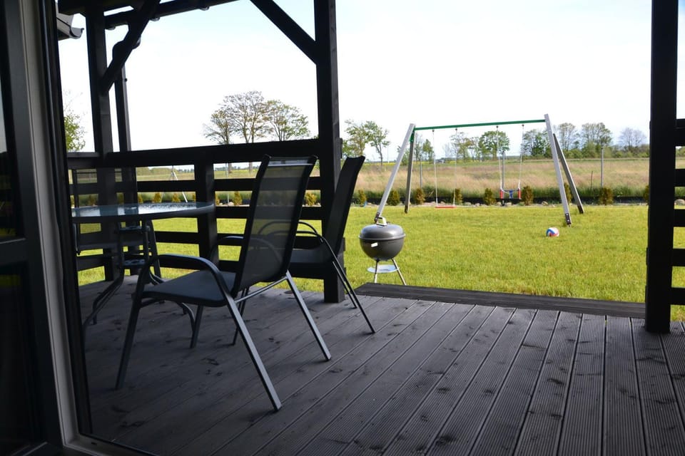 BBQ facilities, Balcony/Terrace, Garden view