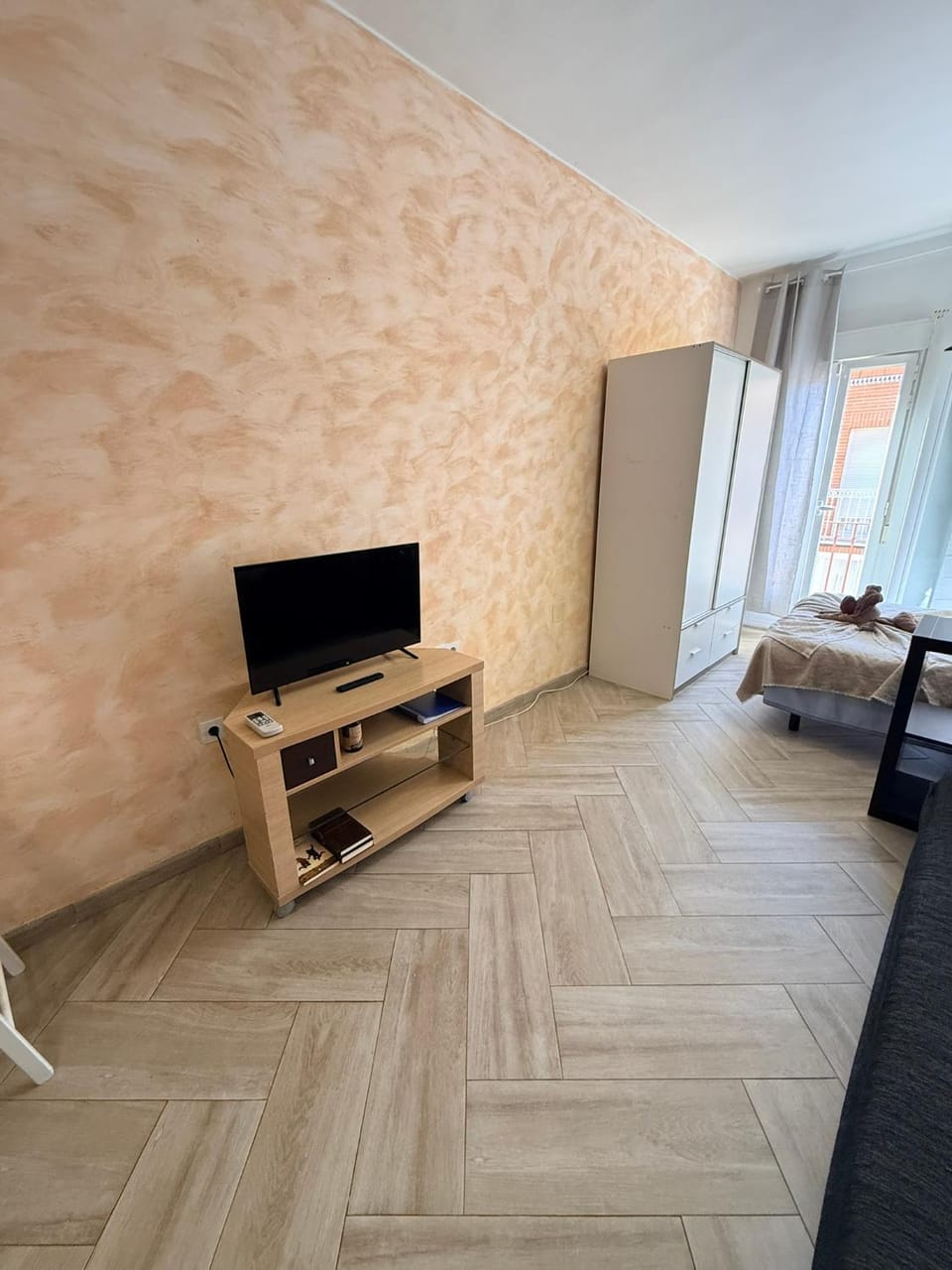 LARRA LA MEJOR OPCION PARA VER LA WARNER Apartment in Community of Madrid