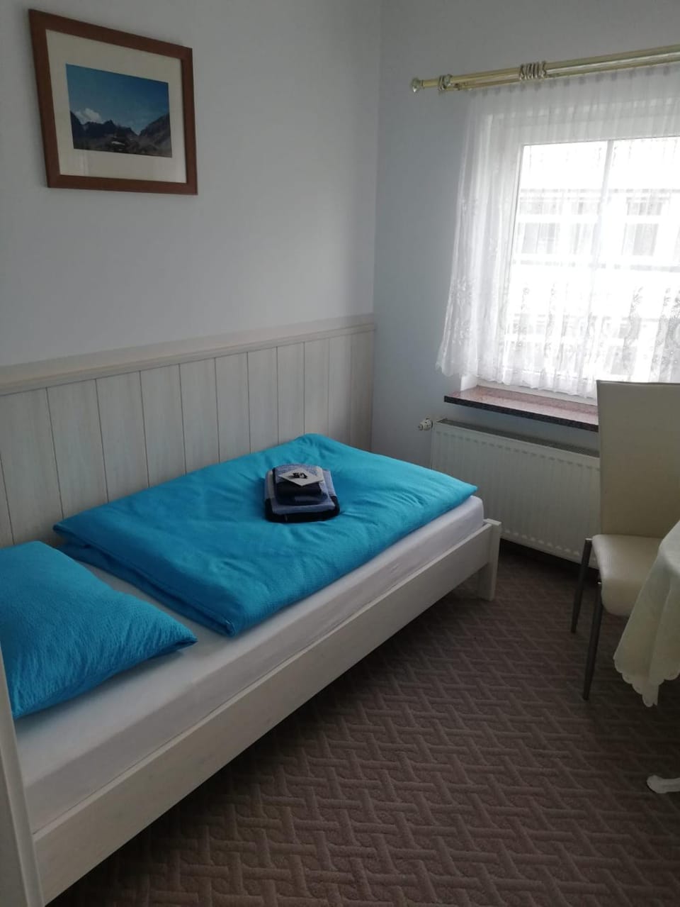 Bed, Photo of the whole room