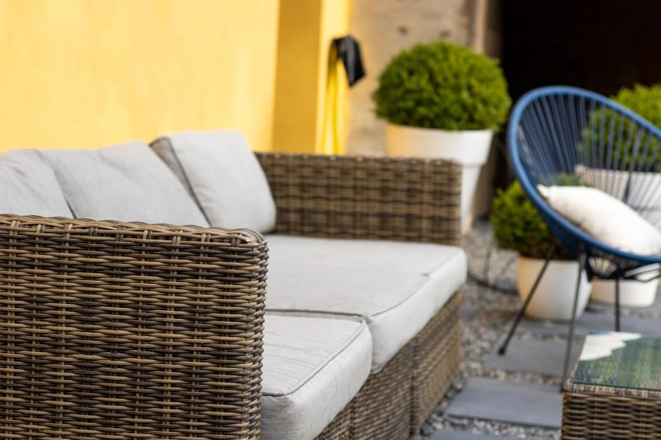 Day, Garden, Balcony/Terrace, Seating area