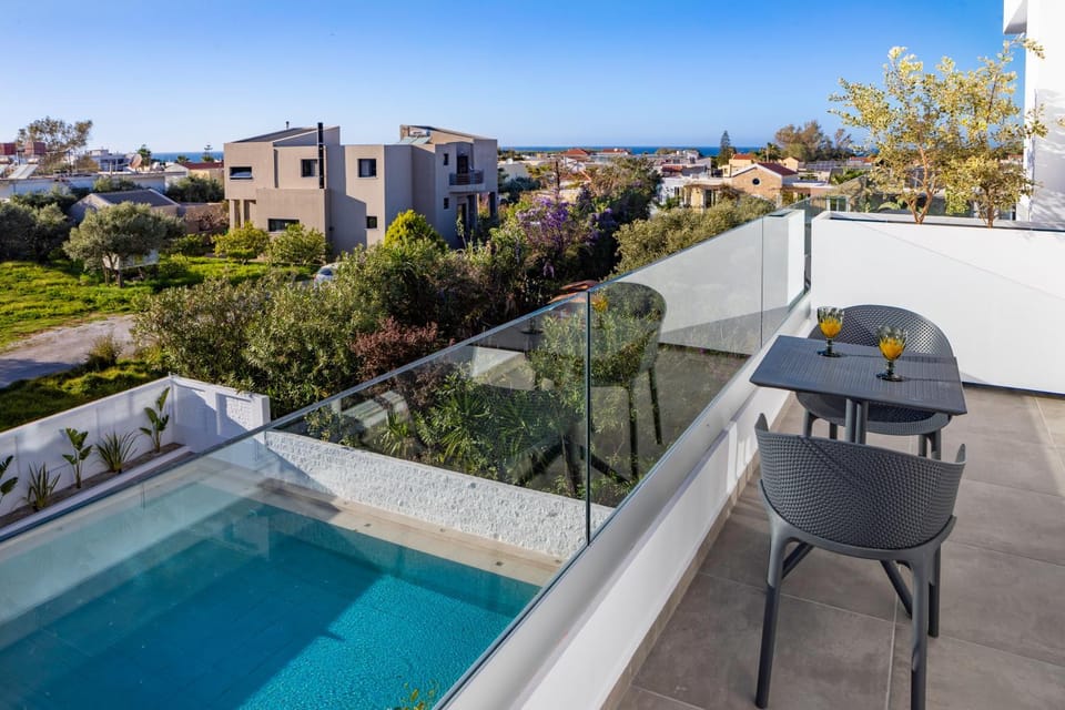 Property building, Beach, Swimming pool