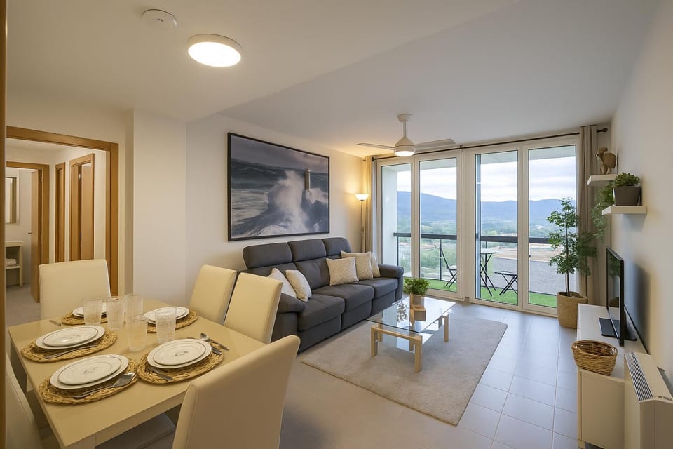 Living room, Dining area