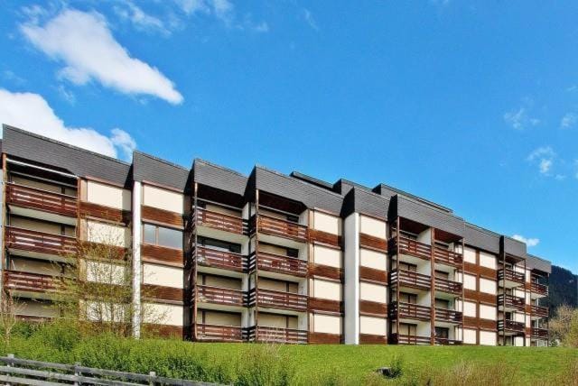 Property building, Spring