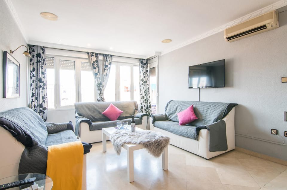 TV and multimedia, Living room, Seating area