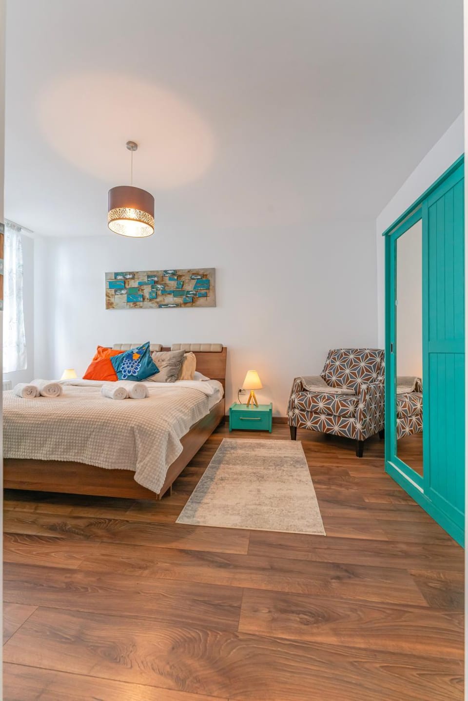 Bed, Photo of the whole room, Bedroom