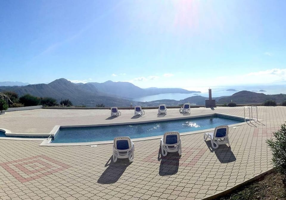 Sea view, Swimming pool