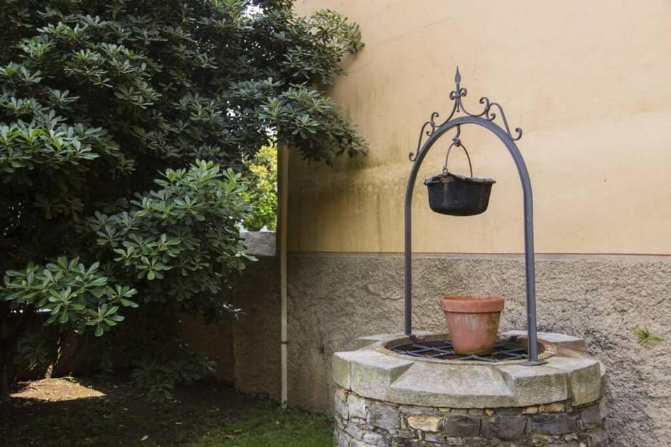 Luxury Villa - Beach & Swimming Pool Villa in Canton of Ticino