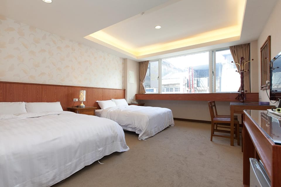 Day, Photo of the whole room