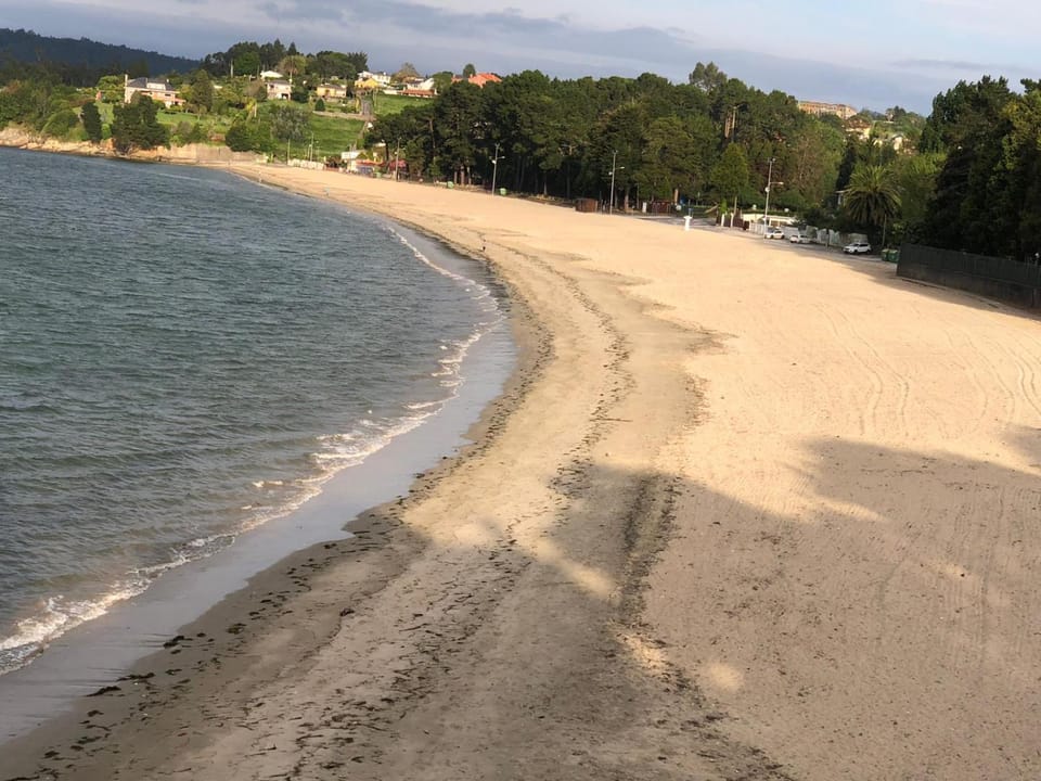 Apartamento La Barrosa Apartment in Galicia