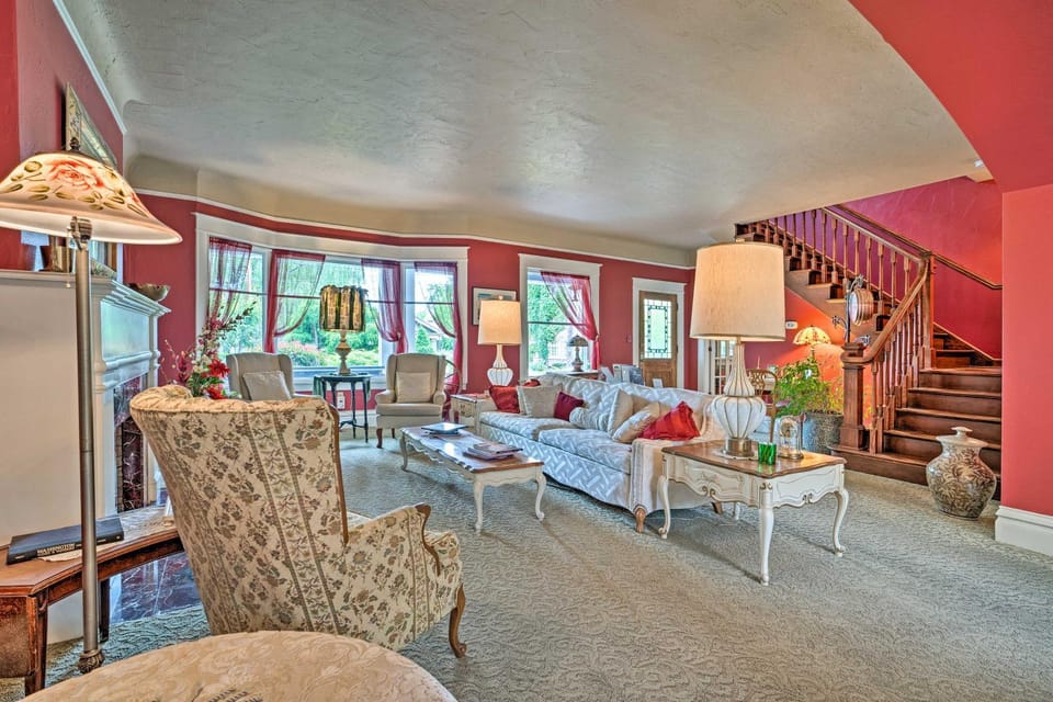 Wine Country Home with Yard Walk to Downtown! House in Walla Walla