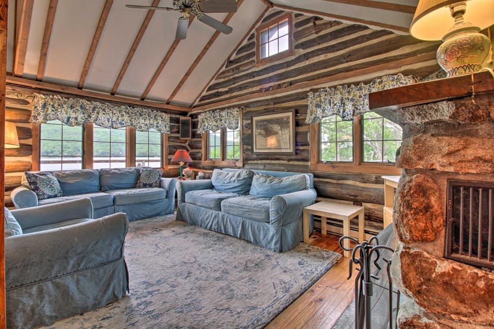 Waterfront Lake George Cabin: Walk to Water Cabin in Queensbury