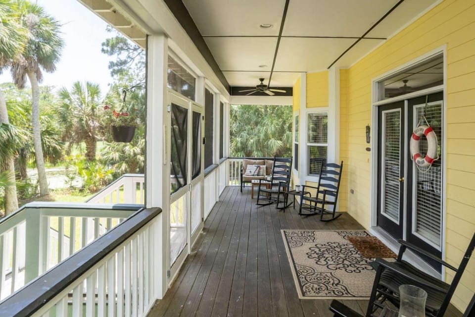 Lloyd's Lodge at Davis Love Dr House in Fripp Island