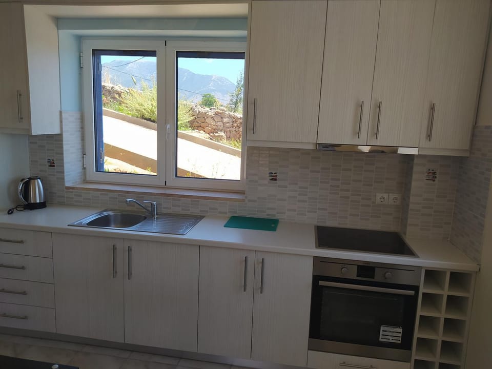 Neohori 1B Apartment in Messenia