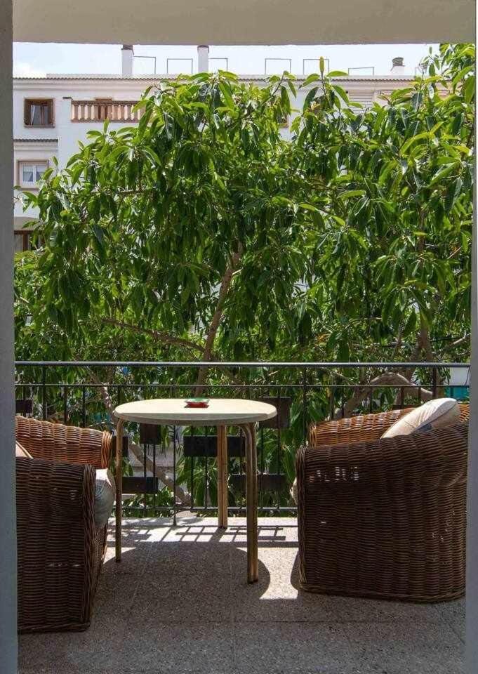 Tropical Nights 3 Apartment in Llevant