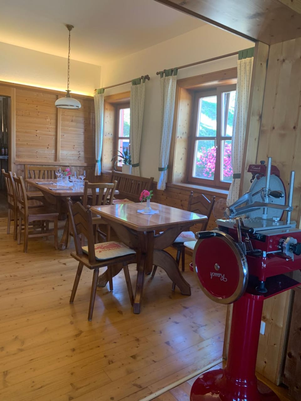 Restaurant/places to eat