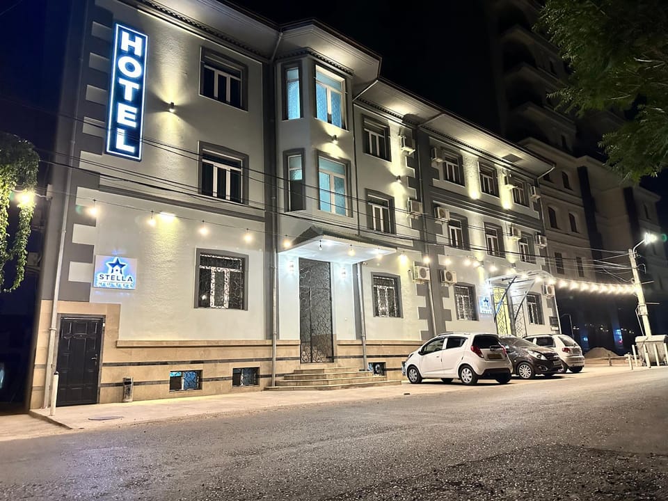 Property building, Location