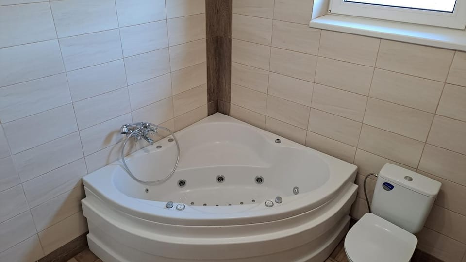 Hot Tub, Bathroom, Bath