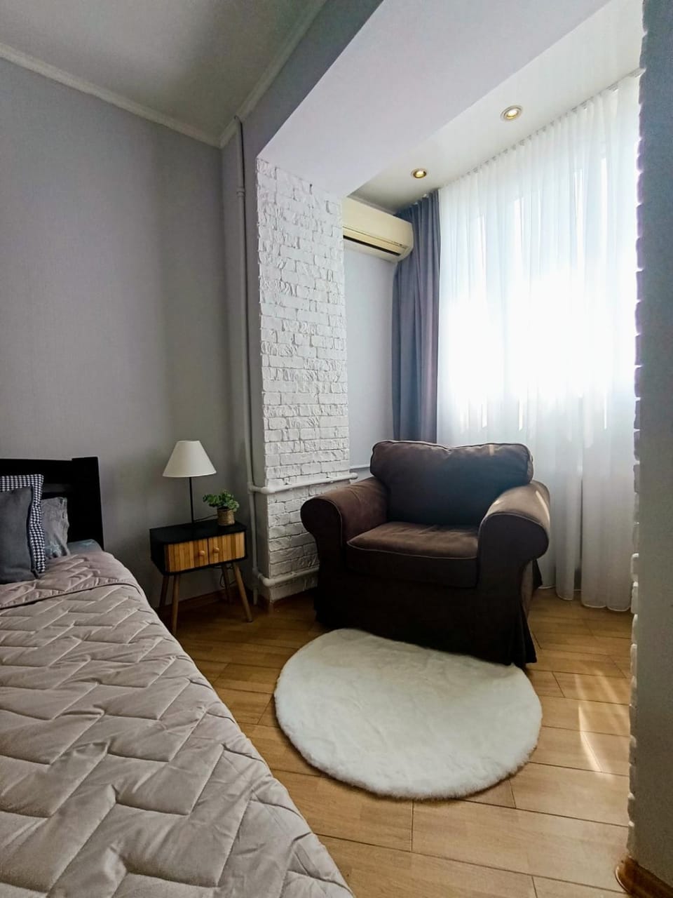 Seating area, Bedroom